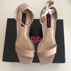 Nude Heels (Never been worn)
